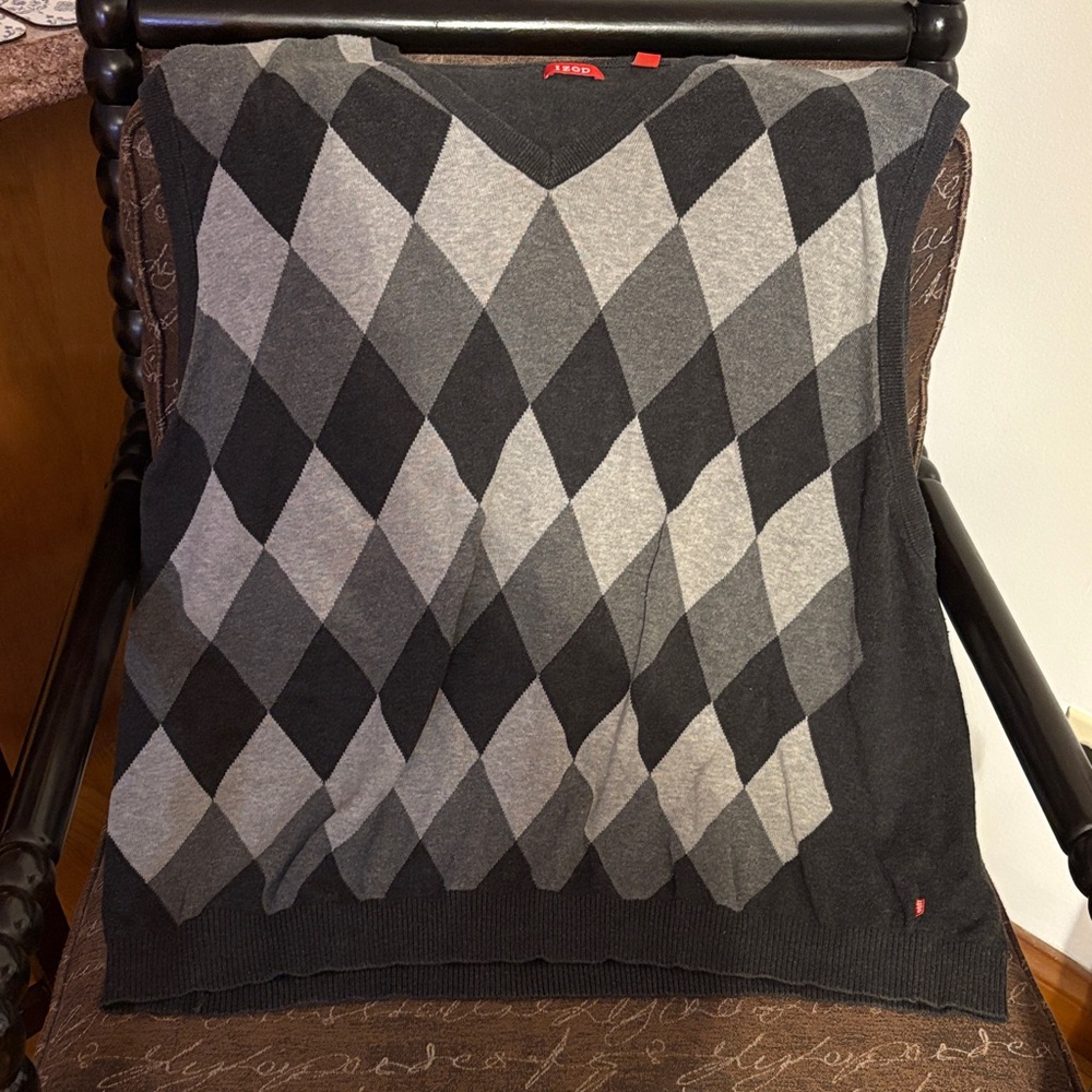 Izod V-Neck Argyle Sweater - Black and Gray Sweater Vest. Gently worn. Cold wash